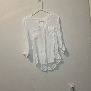 White long sleeve with two front pockets